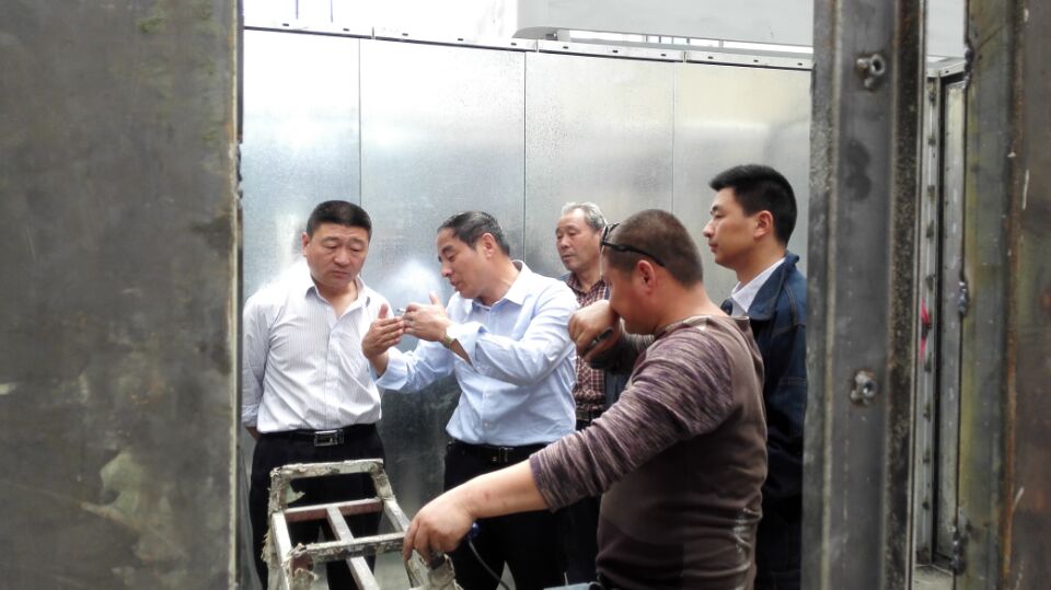 新沂農(nóng)商行來(lái)我公司考察